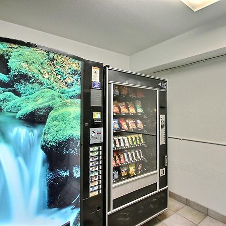 Motel 6 Milwaukee West - 브룩필드 외부 사진